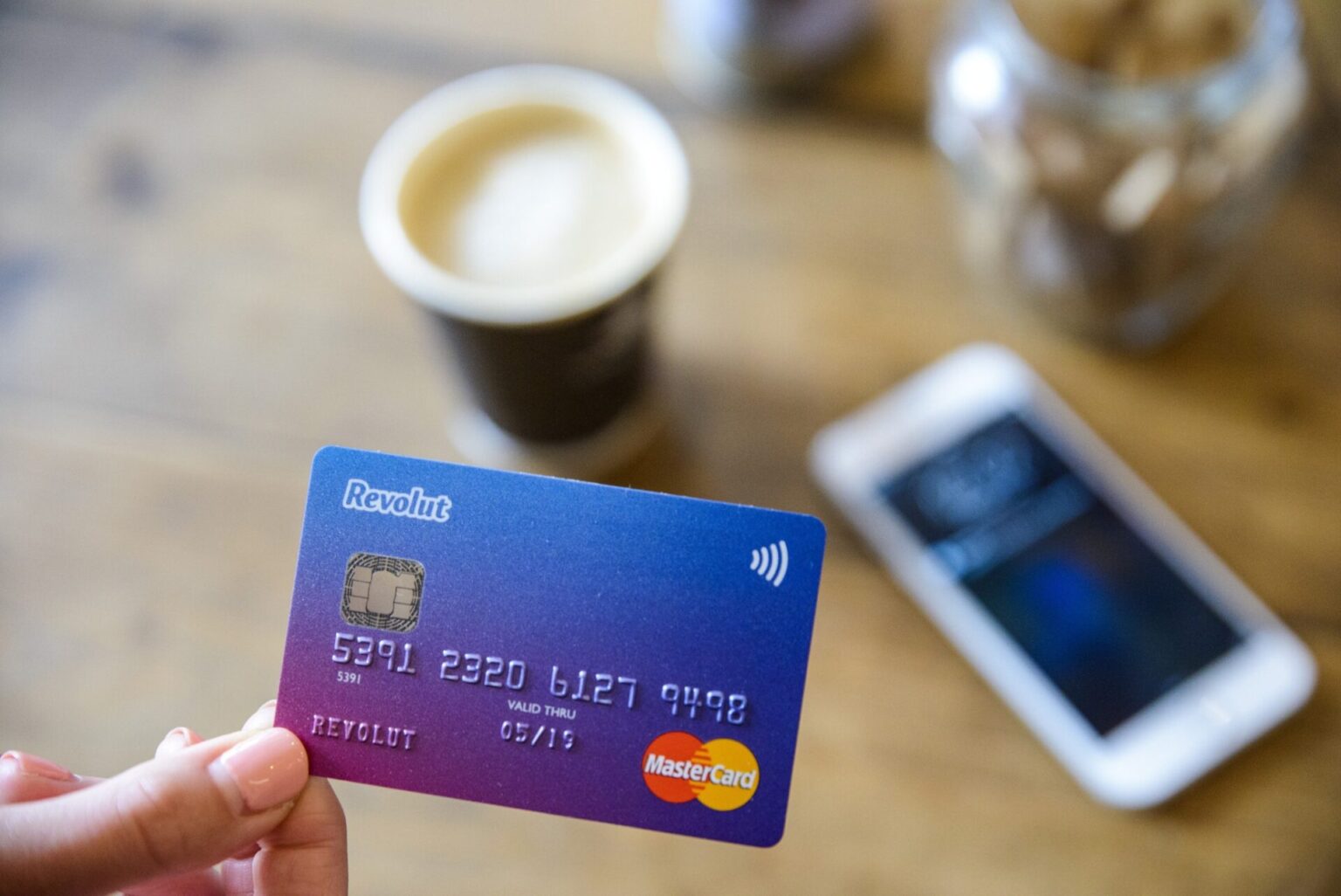 Bank Revolut sufrió un ciberataque que afectó a 50.150 clientes.